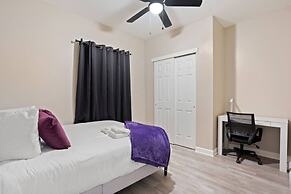 Modern Comfort Downtown Indy Stylish 3BR Getaway