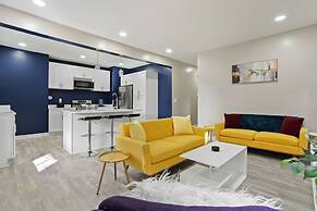 Modern Comfort Downtown Indy Stylish 3BR Getaway