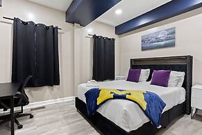 Modern Comfort Downtown Indy Stylish 3BR Getaway