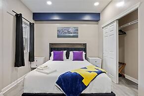 Modern Comfort Downtown Indy Stylish 3BR Getaway