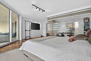 Coastal Enclave Key Biscayne Oceanview w Pool