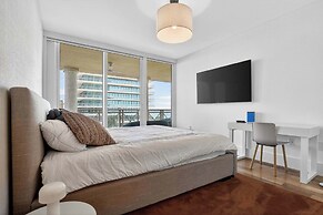Coastal Enclave Key Biscayne Oceanview w Pool