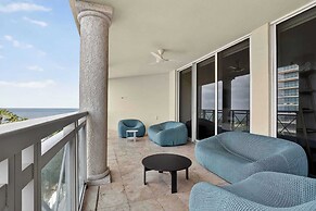 Coastal Enclave Key Biscayne Oceanview w Pool
