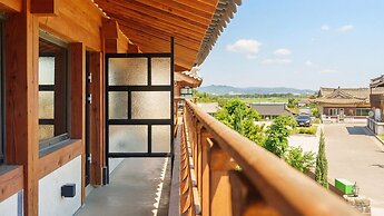 Hanok Pension Wanggyeong