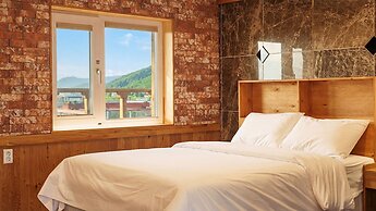 Hanok Pension Wanggyeong