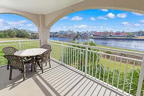 Yacht Club 2-805