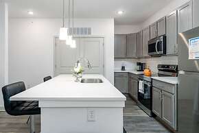 Affordable Getaway Whitestown