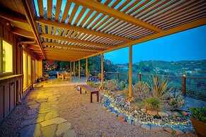 3046 Skycrest Drive