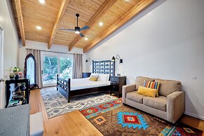3046 Skycrest Drive