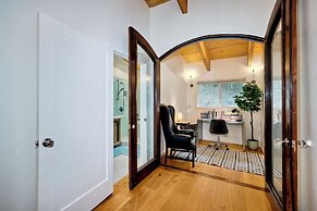 3046 Skycrest Drive