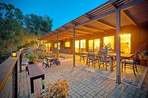 3046 Skycrest Drive