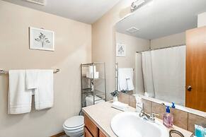 Serenity in Prime Everett Craftsman Near Boeing!