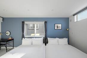 THE VELLMORE