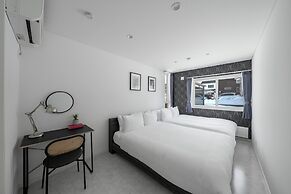 THE VELLMORE