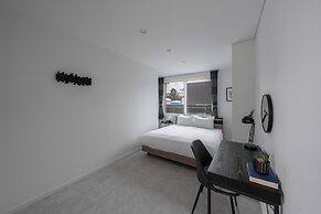 THE VELLMORE