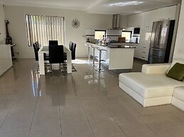 Cloverdale Family Accommodation