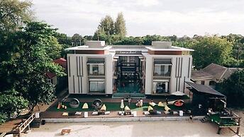 Leamsai Beach Resort