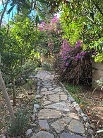 Badem Evi
