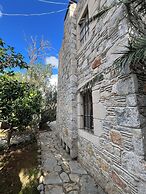 Badem Evi