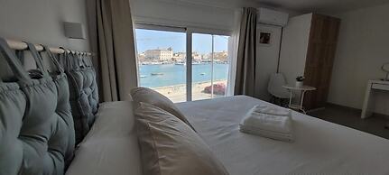Eos Sea View Apartment