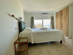 Eos Sea View Apartment