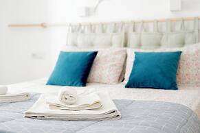 Eos Sea View Apartment