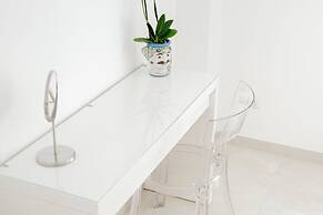 Eos Sea View Apartment