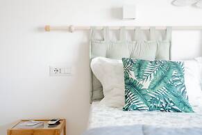Eos Sea View Apartment