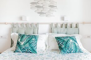 Eos Sea View Apartment