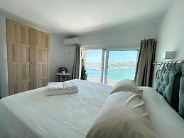 Eos Sea View Apartment