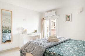 Eos Sea View Apartment