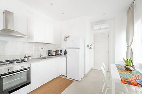 Eos Sea View Apartment