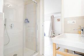 Eos Sea View Apartment