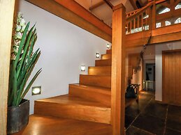 Kerslake House