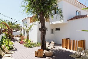 Arena Wave Hostel
