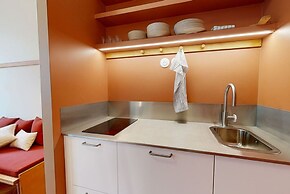 Joivy Delightful 1bed Studio w/ Shared Co-working