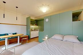 Joivy Delightful 1bed Studio w/ Shared Co-working