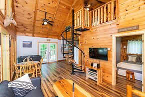 Gorgeous View Cabin - in Red River Gorge, KY