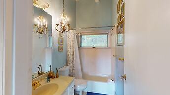 Silver Spring Chalet