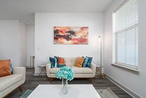 Lovely 2-bedroom-free Parking
