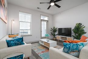 Lovely 2-bedroom-free Parking