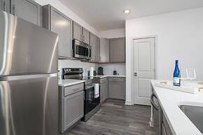 Lovely 2-bedroom-free Parking