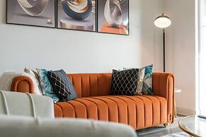 Luxurious One Bedroom Whitestown