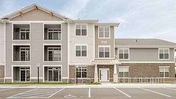 Luxurious One Bedroom Whitestown