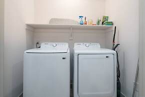 Luxurious One Bedroom Whitestown