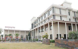 Nakshatra Hotel & Resort in Khargone