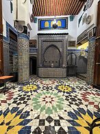 Riad Dar Fes source bleue luxury home