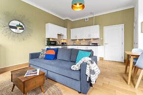 Edinburgh City Centre 2BR Apartment