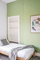 Modern - 2BR Flat Near Easter Road Stadium