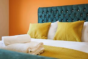 Spacious 5-bed Contractor House - Parking Wi-fi